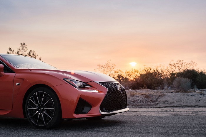 2015 Lexus RC F spindle grille