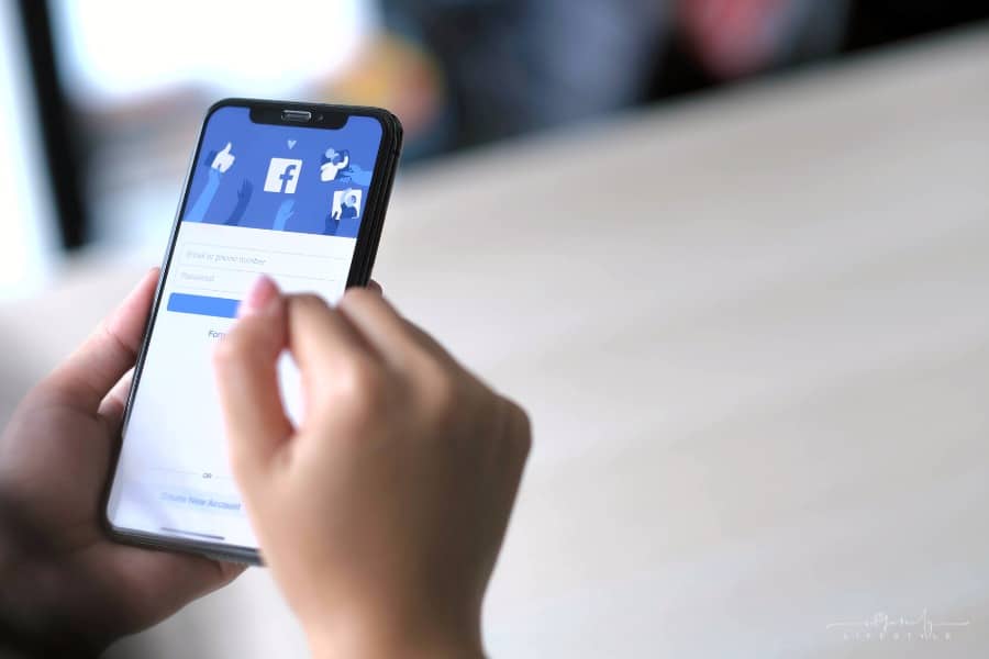 How to See Someone’s Facebook Activity without Being Friends